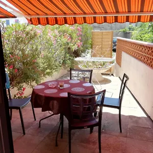 Appartement Charmant Studio Fonctionnel Avenue Des Allies, Cavalaire-sur-Mer